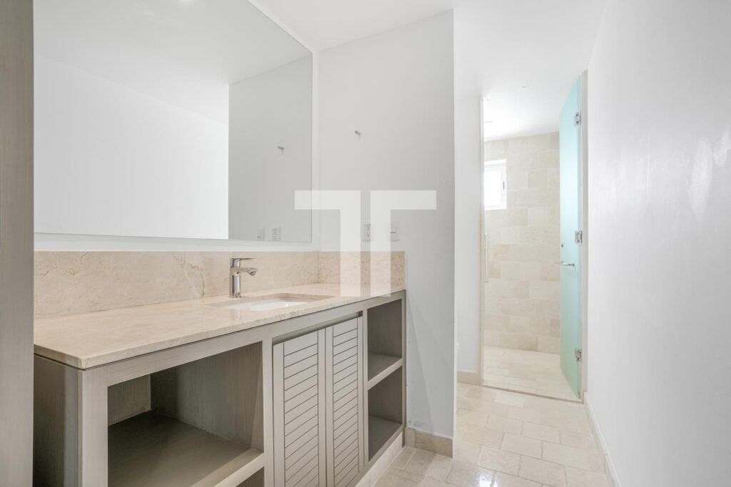 Departamento en Venta con 3 recámaras, Residencial ARIA Puerto Cancún