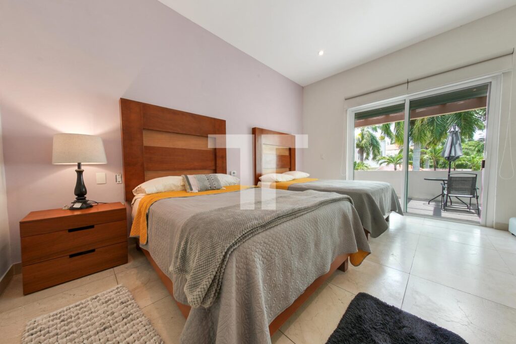 Casa en Renta con 3 recámaras, Isla Victoria, Zona Hotelera Cancún